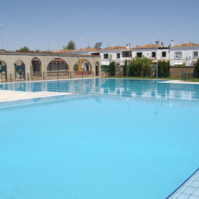 Piscina en urbanización